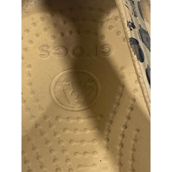 Crocs womens size 9 W leopard print kadee flats - Picture 3 of 16